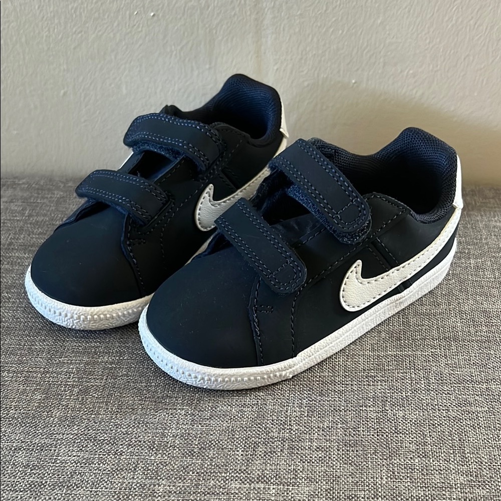NWOT Kid’s Nike Shoes